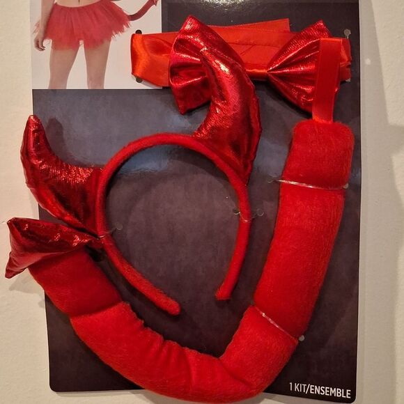 Red Devil Kit Halloween Costumes Accessories - Picture 3 of 6